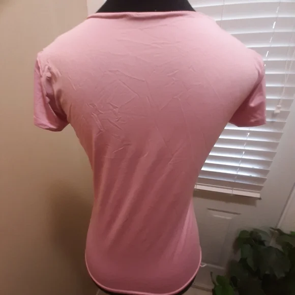 Guess Tops - Picture 2 of 4